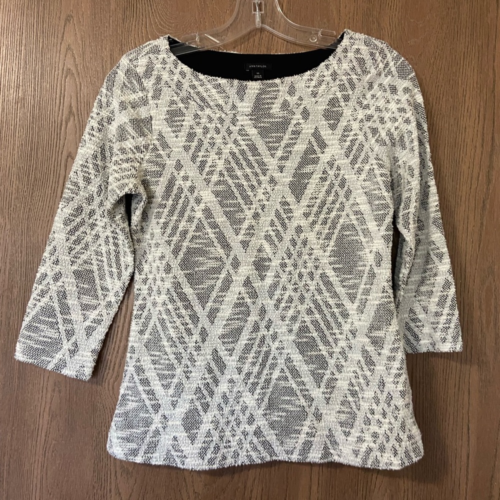Ann Taylor 3/4 length sleeve top